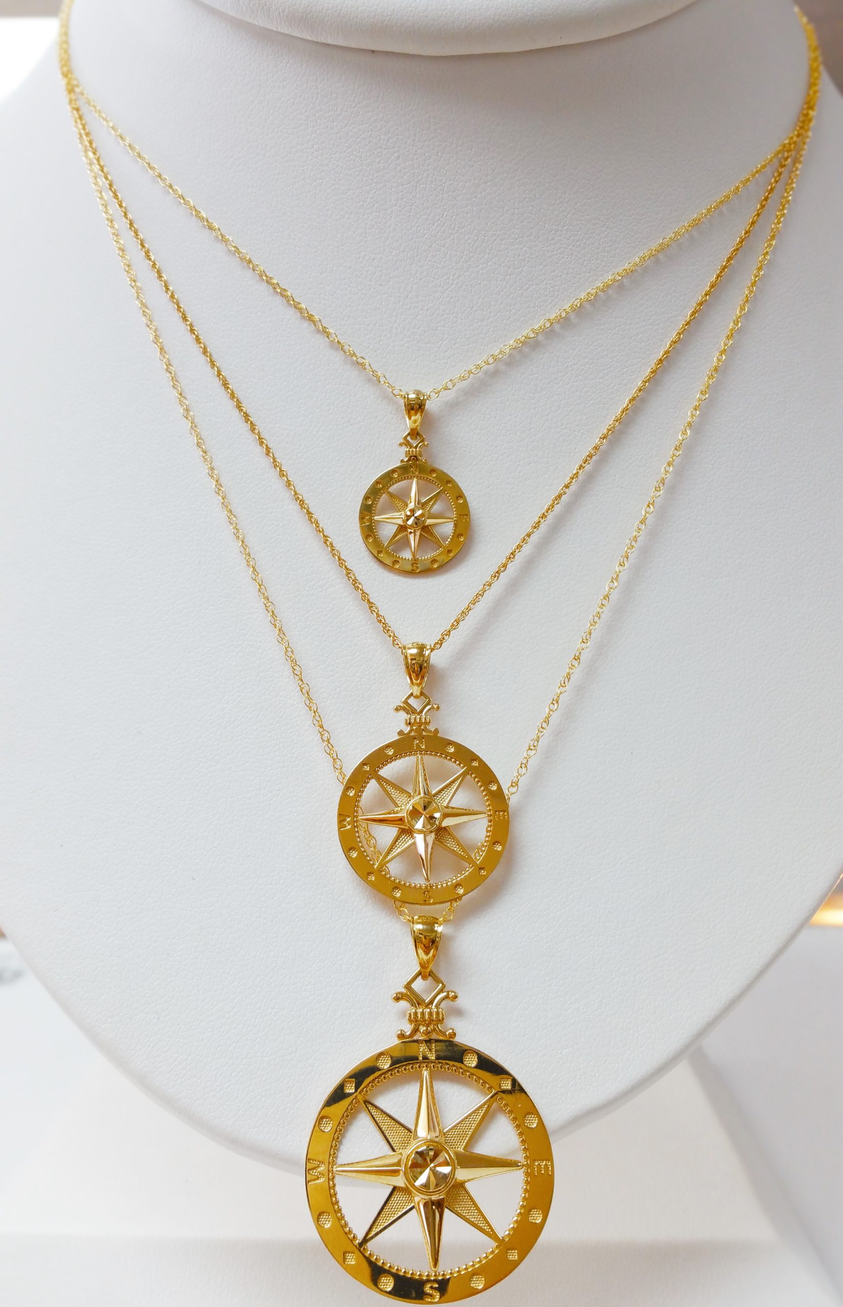 14K Yellow Gold Diamond Blue Sapphire Compass Medallion Pendant | Shop 14k  Yellow Gold Bujukan Pendants | Gabriel & Co